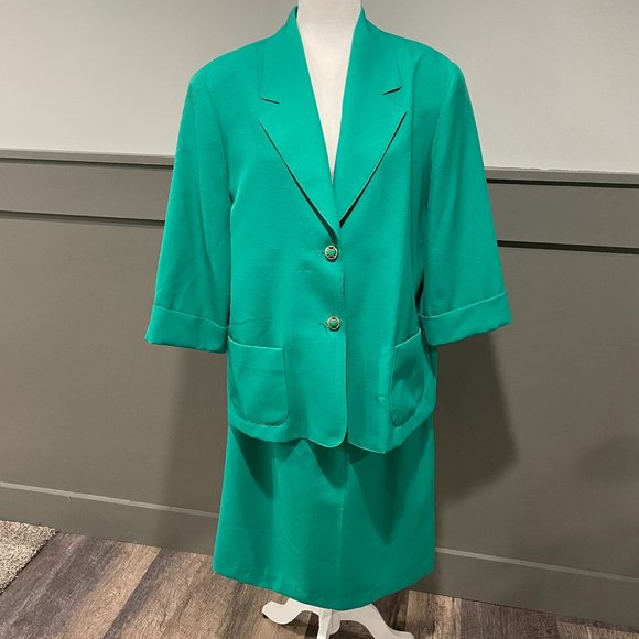 Skirt and Jacket Set - Nikki Brand - Size 16 - Picture 1 of 3